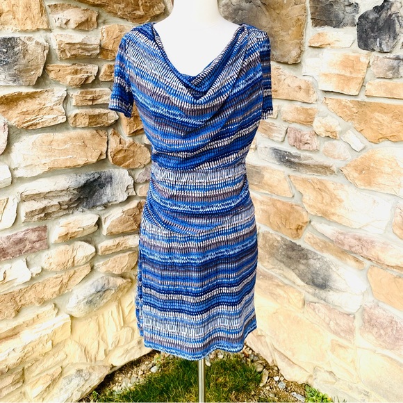 ZERO Geometric Print Dress - Picture 5 of 16